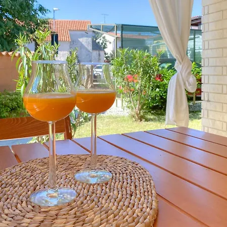 Apartman Romana 2 Stari *